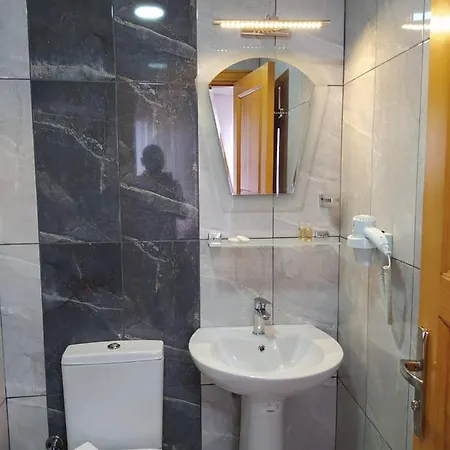 New Cherry Κωνσταντινούπολη